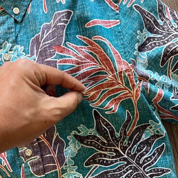 Reyn Spooner Small Hawaiian Aloha Shirt Floral Blue - Picture 3 of 5